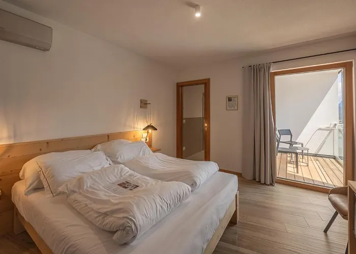 Giallo Dolomiti Wellness